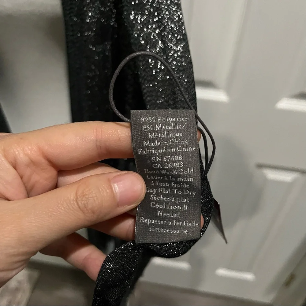 Vince Camuto Womens Black Silver Metallic Shimmer Evening Wrap Scarf Shawl NWT‎